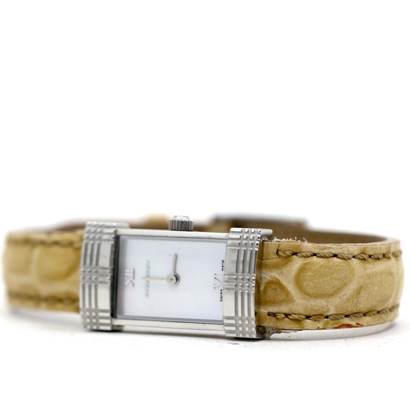 Burberry Mother Of Pearls Face Roman Letters Watch - Picture 3 of 14